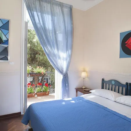 Areamare 4* Nápoles