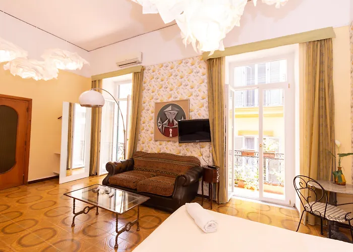 Frühstückspension Areamare 4*