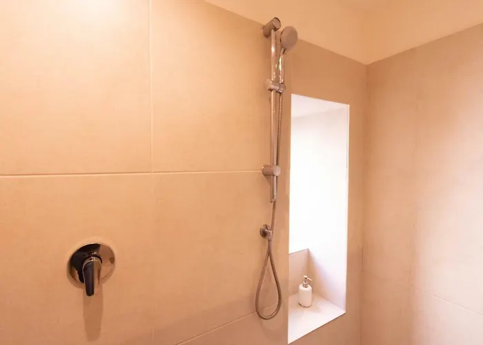 Frühstückspension Areamare 4*