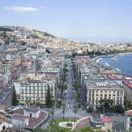 Areamare 4* Νάπολη