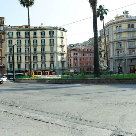 Areamare Νάπολη